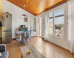 Seaside Family Apartment in Agde