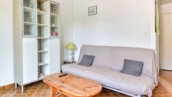 Bright Retreat by the Beach
