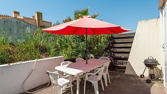 Bright Retreat by the Beach