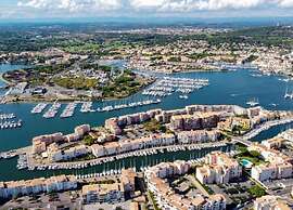 Coastal Comfort in Agde