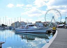 Coastal Comfort in Agde