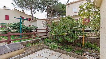 Cozy Retreat Near Agde Beach