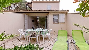 Cozy Retreat Near Agde Beach