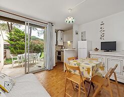 Cozy Retreat Near Agde Beach