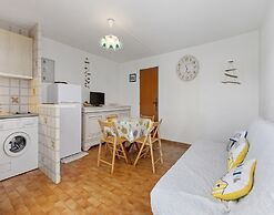 Cozy Retreat Near Agde Beach