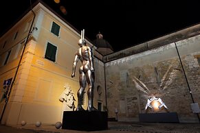 Cozy Pietrasanta Central Apartment With Loft