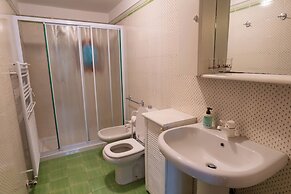 Cozy Pietrasanta Central Apartment With Loft