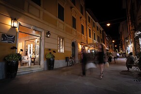 Cozy Pietrasanta Central Apartment With Loft