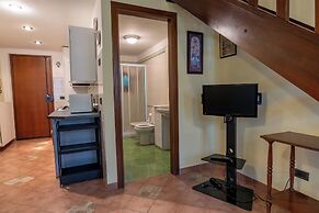 Cozy Pietrasanta Central Apartment With Loft