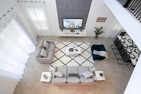 1153 KS -luxury Oasis 5br/5ba Home, Private Pool