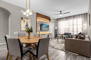 2306 SP - Disney Villa: 2br, Pool, Near Magic!