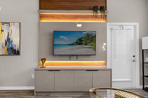 2306 SP - Disney Villa: 2br, Pool, Near Magic!