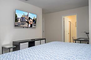 3085 TS - Opulent 5 BR Townhome Private Pool