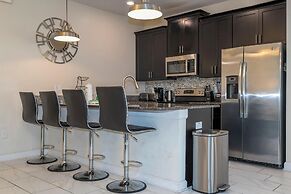 3085 TS - Opulent 5 BR Townhome Private Pool