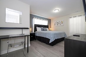 3085 TS - Opulent 5 BR Townhome Private Pool