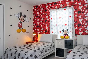 3085 TS - Opulent 5 BR Townhome Private Pool