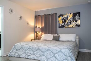 3085 TS - Opulent 5 BR Townhome Private Pool