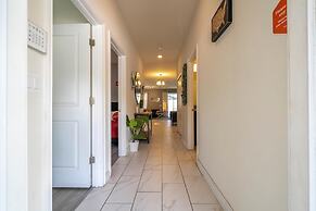 3085 TS - Opulent 5 BR Townhome Private Pool