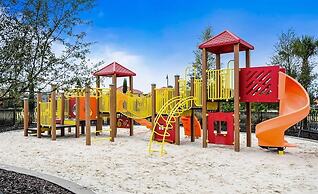 4606 TD - 5BR Townhome Marvel: Private Pool