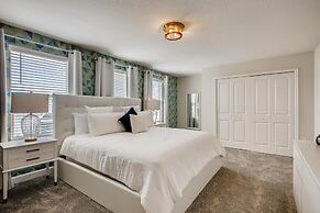 8908 CC - 5BR Luxury Home: Private Pool