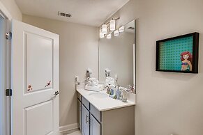 8908 CC - 5BR Luxury Home: Private Pool