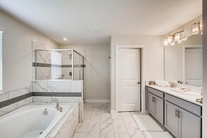 8908 CC - 5BR Luxury Home: Private Pool