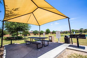 3132 CA - Charming Townhome Retreat