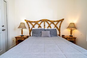 3132 CA - Charming Townhome Retreat