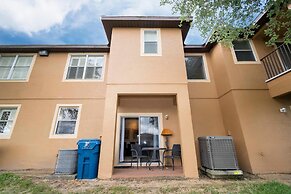 3132 CA - Charming Townhome Retreat