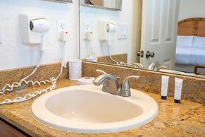 3132 CA - Charming Townhome Retreat