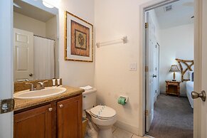 3132 CA - Charming Townhome Retreat