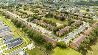 3132 CA - Charming Townhome Retreat