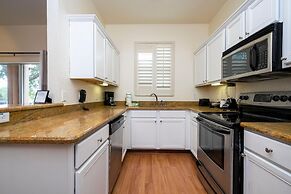 3132 CA - Charming Townhome Retreat