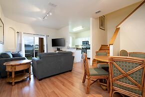 3132 CA - Charming Townhome Retreat