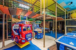 3132 CA - Charming Townhome Retreat