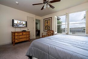 3132 CA - Charming Townhome Retreat