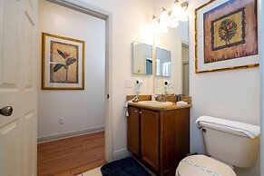 3132 CA - Charming Townhome Retreat