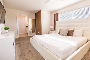 8967 CC - Cozy 5 Bed Home With Private Pool