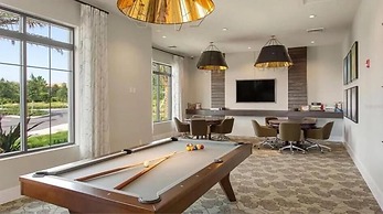 8967 CC - Cozy 5 Bed Home With Private Pool