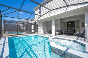 4446 KR - 7BR Luxury Villa Opulent Oasis