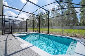 4446 KR - 7BR Luxury Villa Opulent Oasis