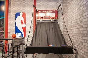 4446 KR - 7BR Luxury Villa Opulent Oasis