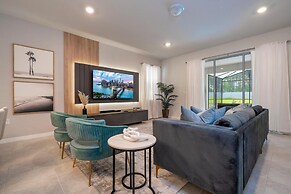 4446 KR - 7BR Luxury Villa Opulent Oasis