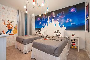 4446 KR - 7BR Luxury Villa Opulent Oasis