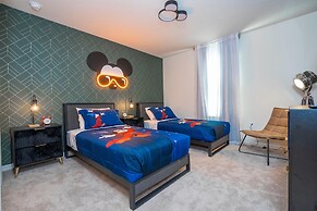 4446 KR - 7BR Luxury Villa Opulent Oasis