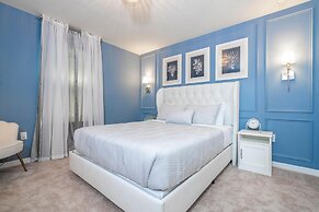 4446 KR - 7BR Luxury Villa Opulent Oasis