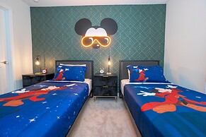 4446 KR - 7BR Luxury Villa Opulent Oasis