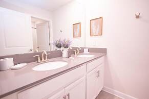 2901 SS - 4BR - Serene Retreat at Storybook Lake