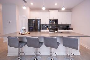 2901 SS - 4BR - Serene Retreat at Storybook Lake