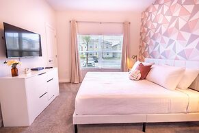 2901 SS - 4BR - Serene Retreat at Storybook Lake